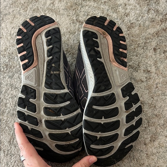 ASICS Women's goretex gel cumulus Athletic Shoes - Gray and Pink - Picture 8 of 9